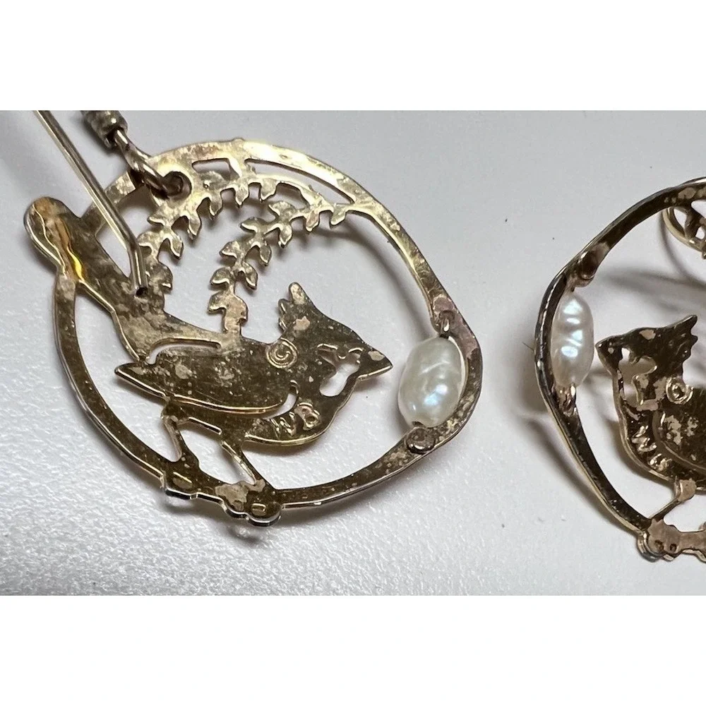 Wild Bryde Vintage Chickadee Bird Filigree Dangle Earrings Gold Tone Pearl Sign